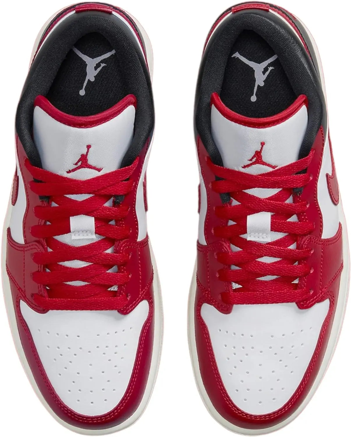 القرش السعودي الاحمر والابيض | العلامة التجارية سعودي Air Jordan 1 Low هو حذاء رياضي.