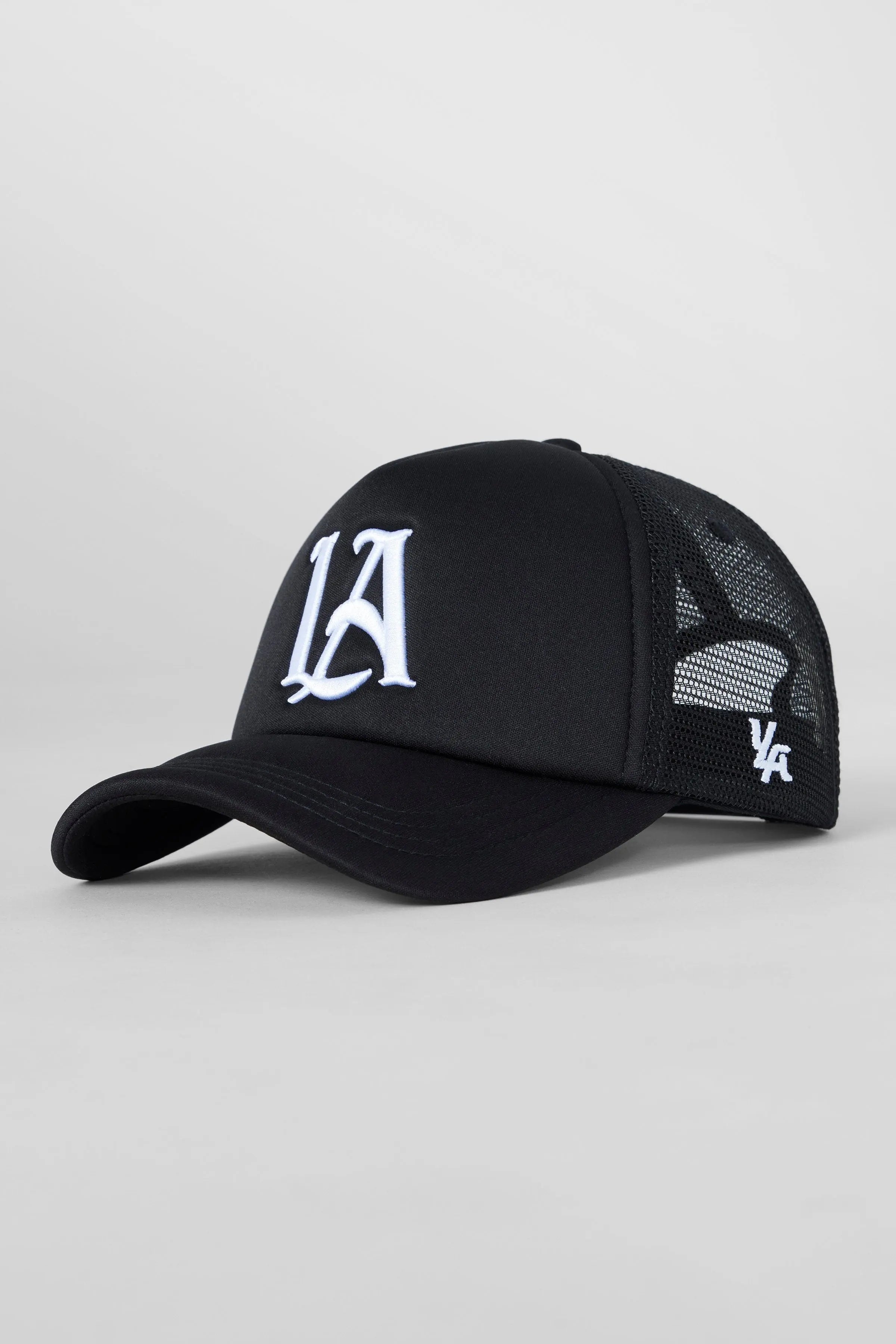 923 - LA Trucker Hats Winter