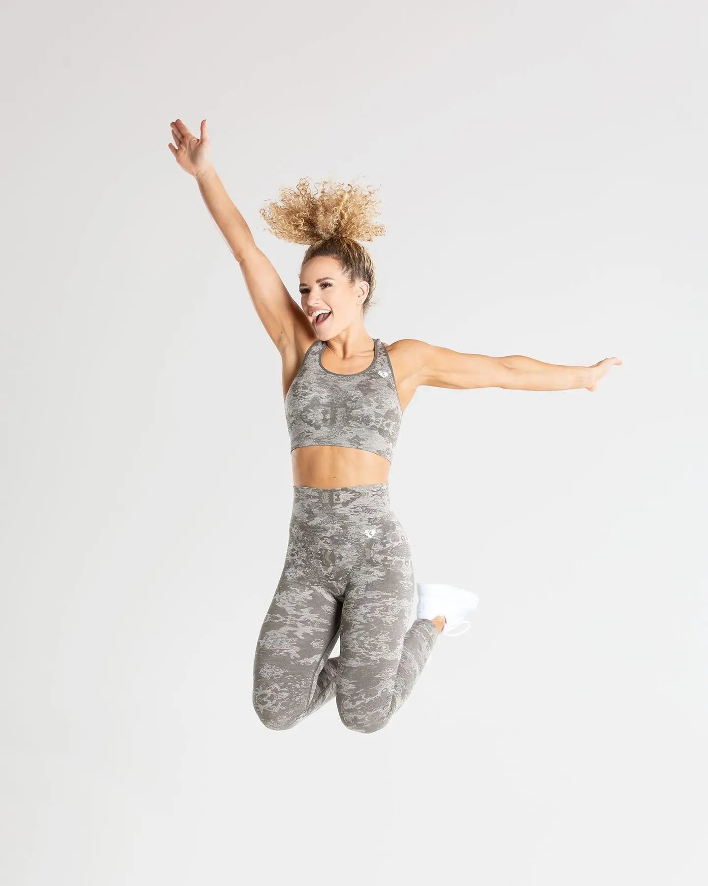 Camo Seamless Sports Bra | Green WOMEN'S BEST