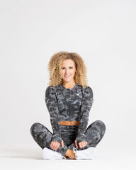 Camo Seamless Long Sleeve Crop Top | Black WOMEN'S BEST