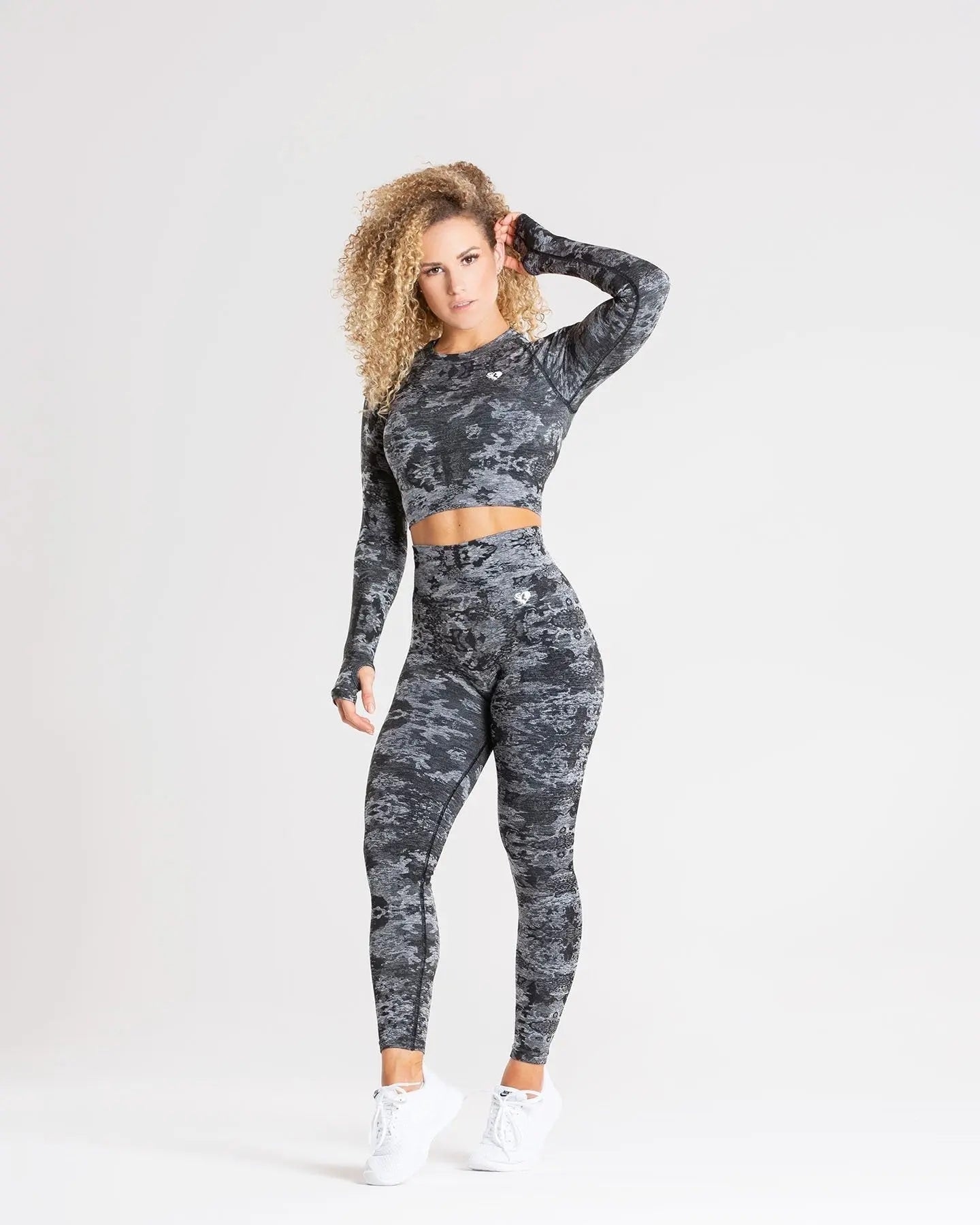 Camo Seamless Long Sleeve Crop Top | Black WOMEN'S BEST
