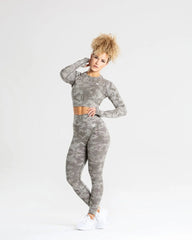 Camo Seamless Long Sleeve Crop Top | Green WOMEN'S BEST