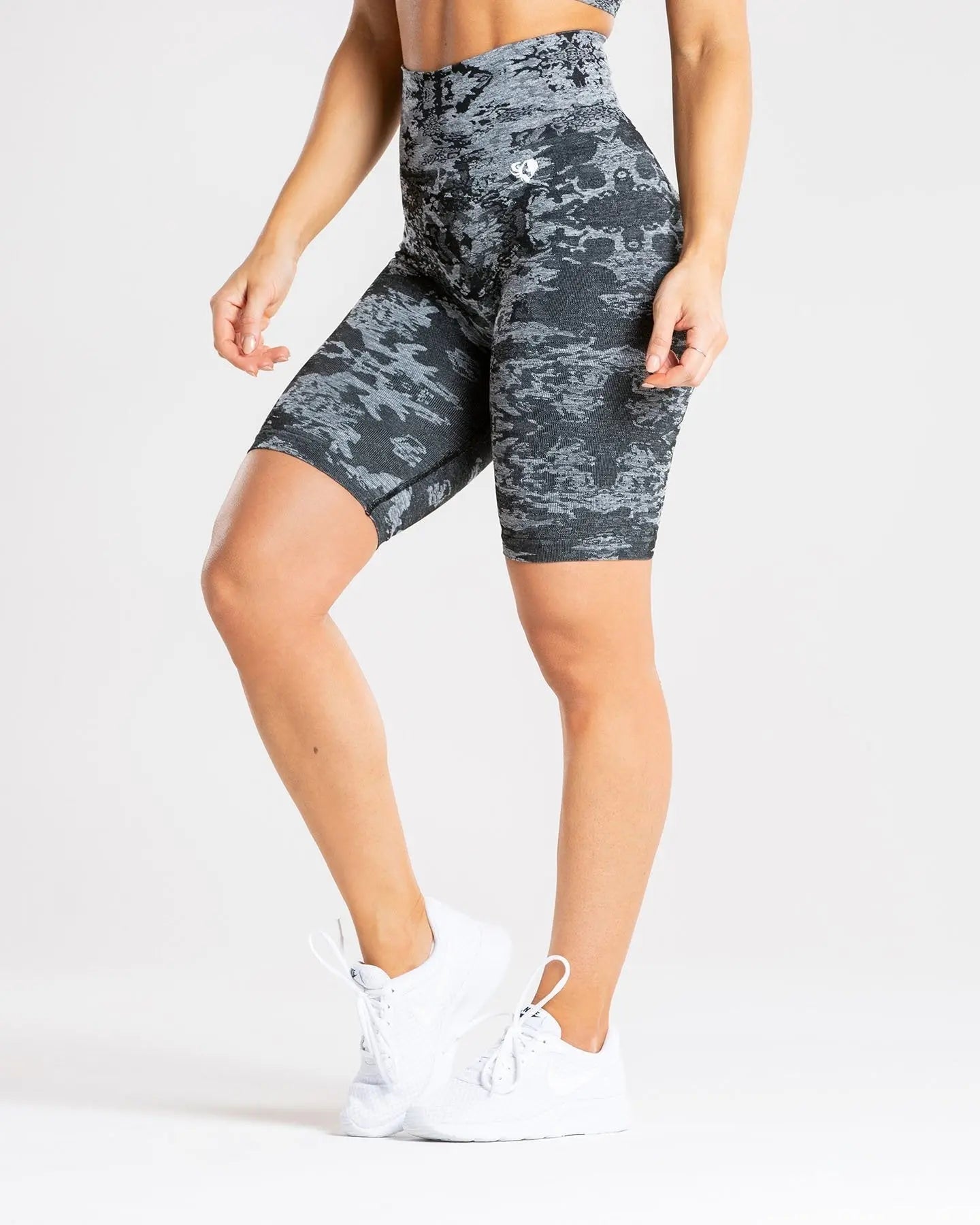 Camo Seamless Cycling Shorts | Black WOMEN'S BEST