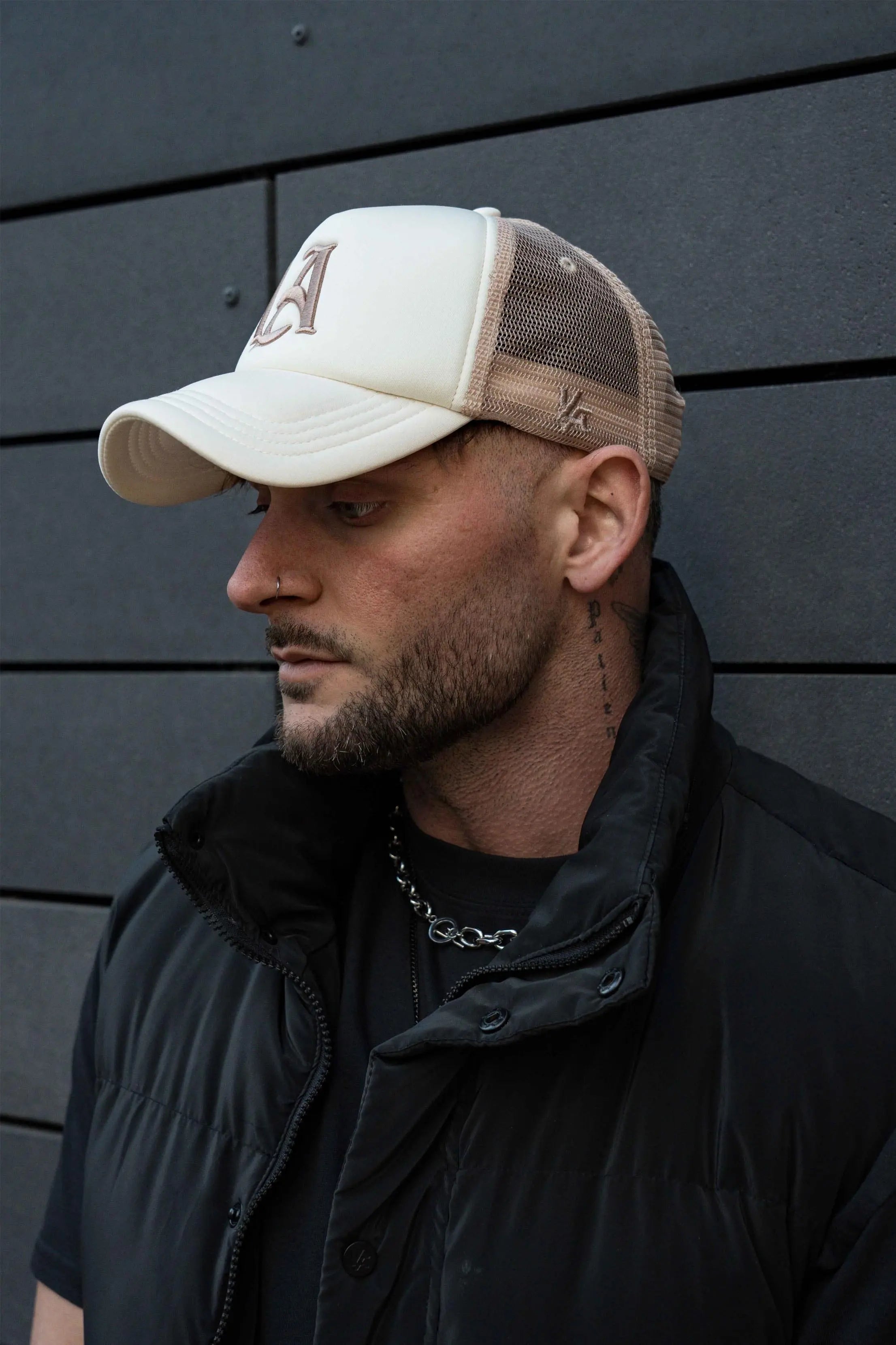 923 - LA Trucker Hats Winter