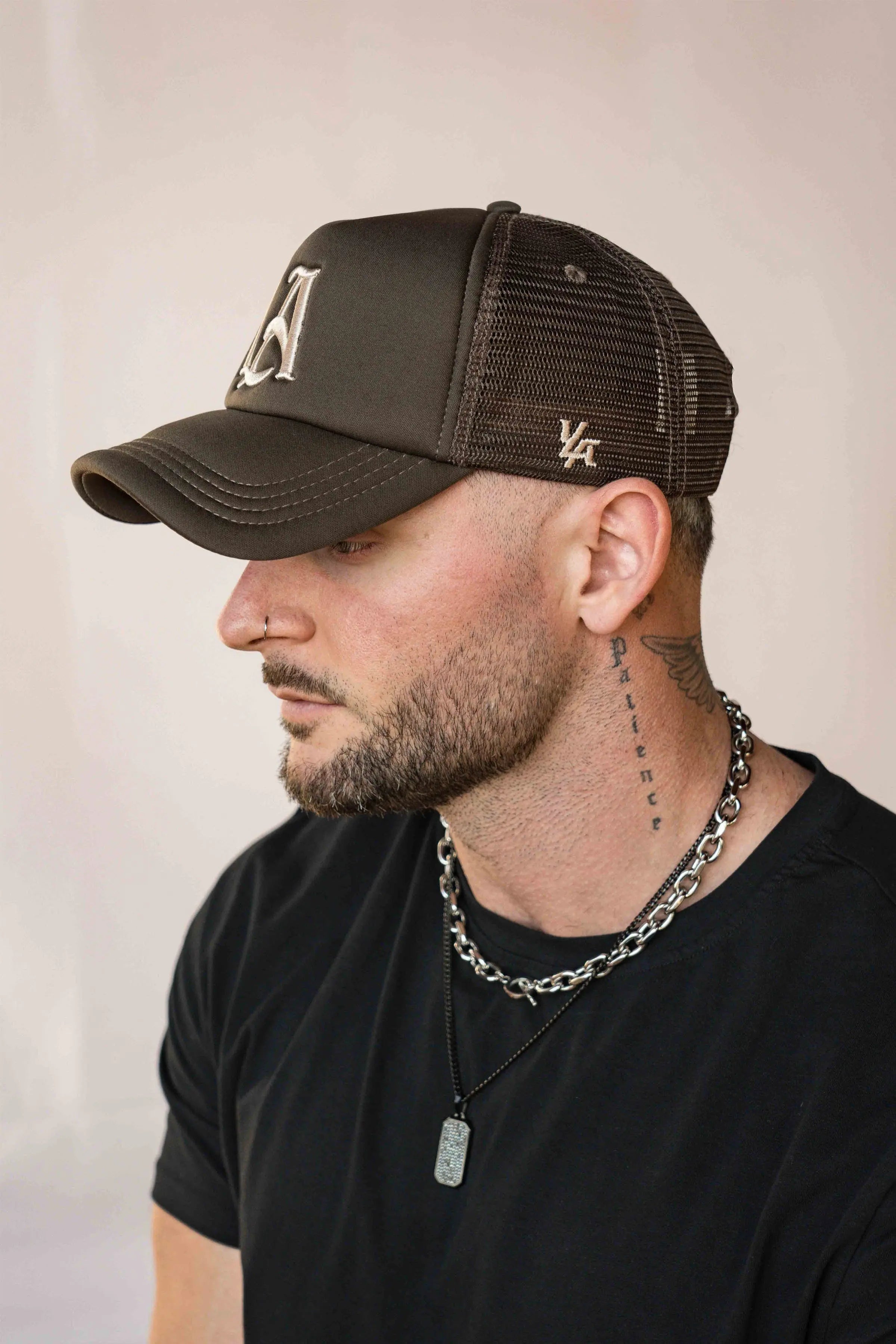 923 - LA Trucker Hats Winter