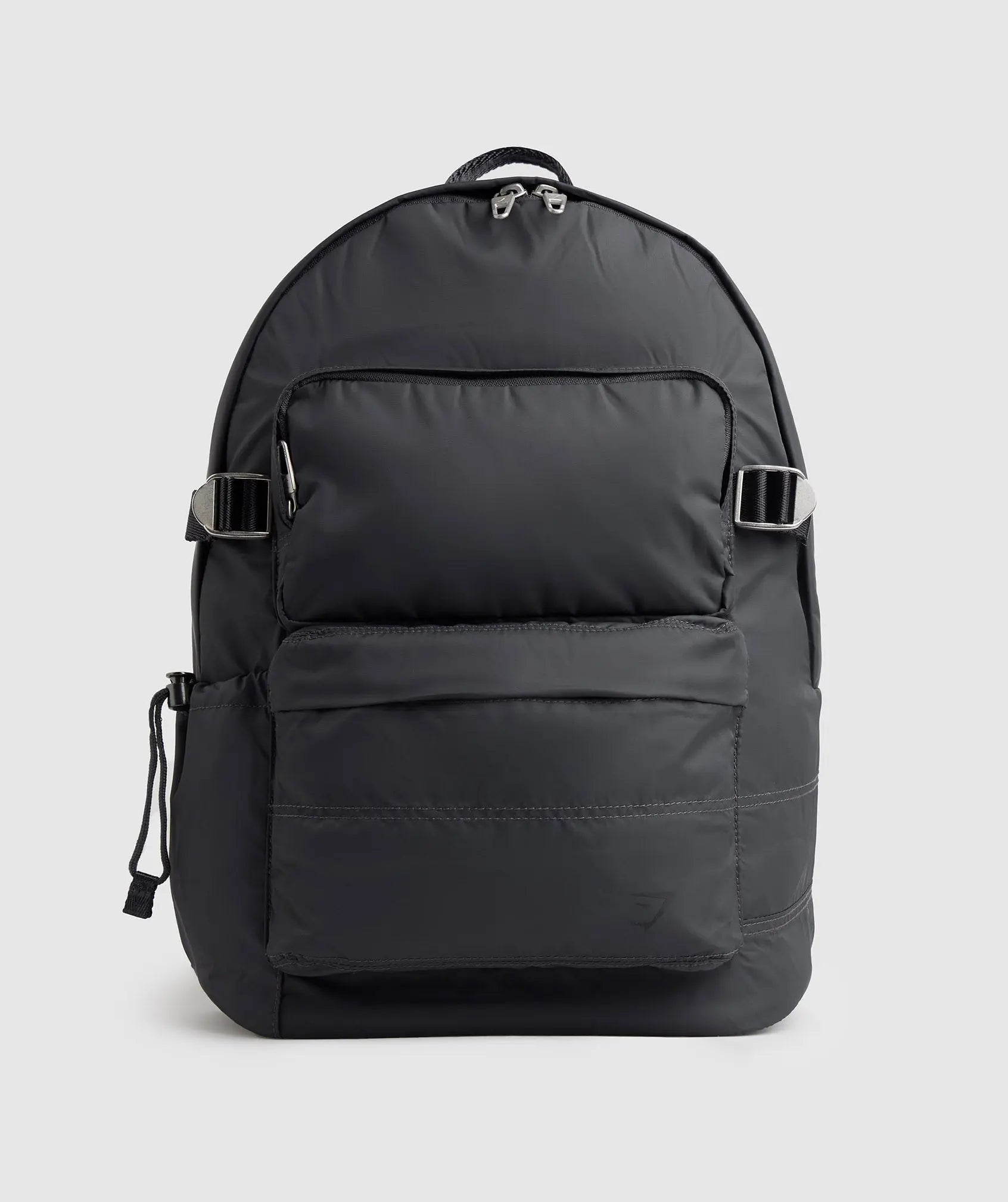 حقيبة ظهر "Premium Lifestyle Backpack" من "SAUDI SHARK" على خلفية بيضاء.