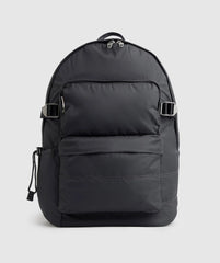 حقيبة ظهر "Premium Lifestyle Backpack" من "SAUDI SHARK" على خلفية بيضاء.