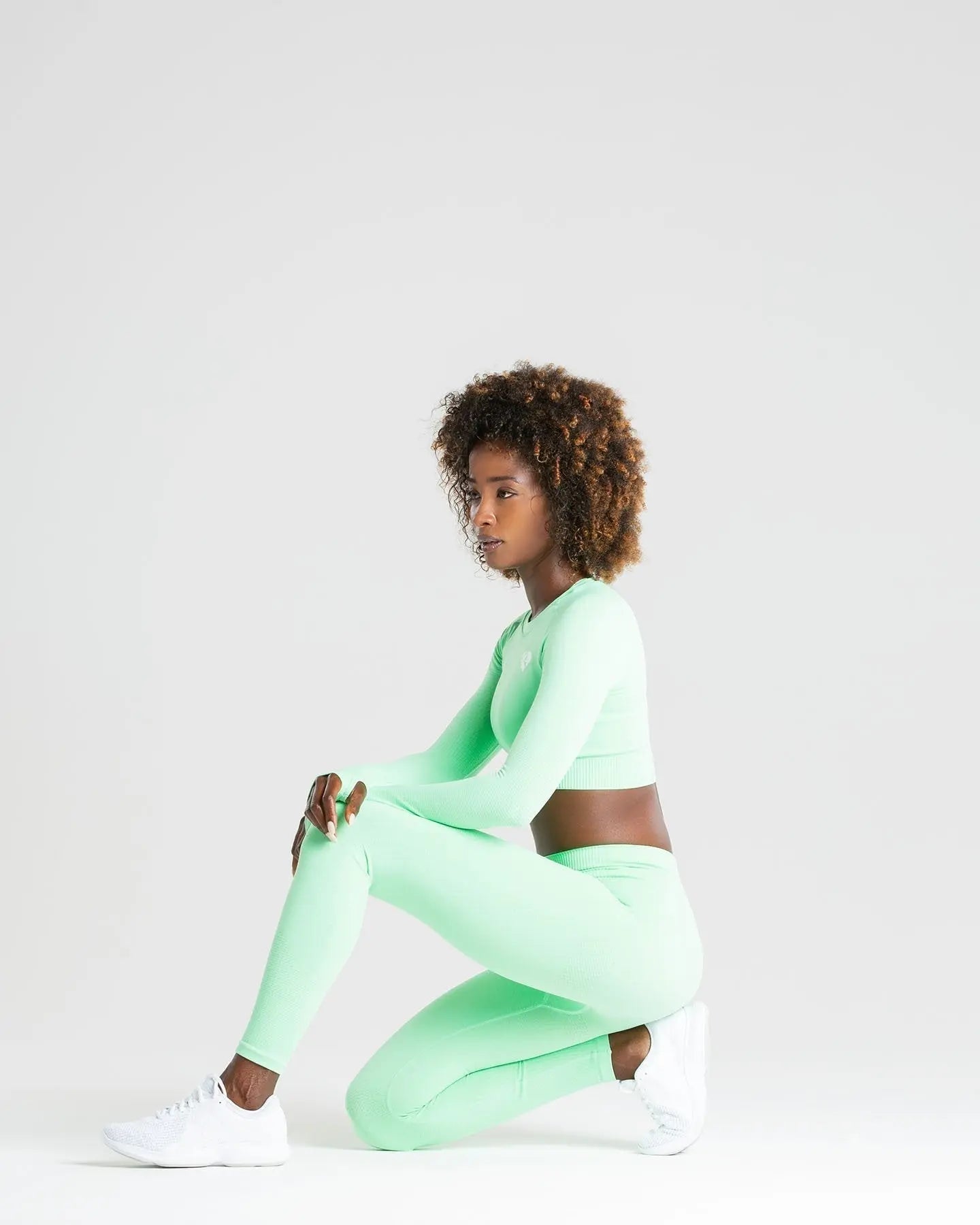 Power Seamless Long Sleeve Crop Top | Green Ash WOMEN'S BEST