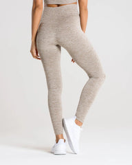 رائع وأناقة من خلال الحركة السلسة التي تعمل على ضخ الخل في الجوارب. جورب نسائي ناعم ورمادي المصقول من WOMEN'S BEST.