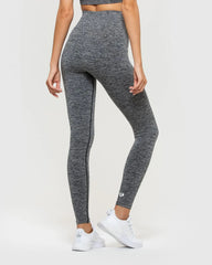 ضيق "Move Sweating Seamless Leggings | Gray Marl" من ماركة WOMEN'S BEST.