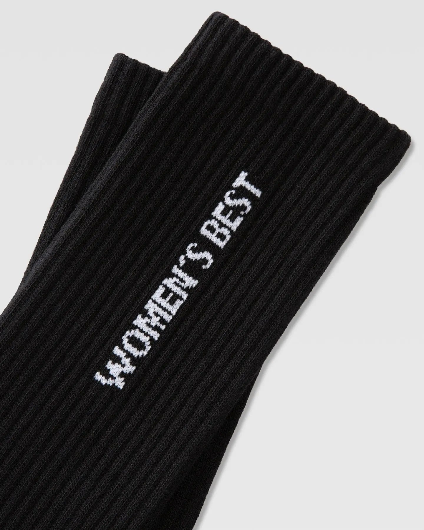 مقبس "Crew Socks (1PK) | جوارب سوداء" وأناقة مزدانة بعبارة "women's best" من SAUDI SHARK.